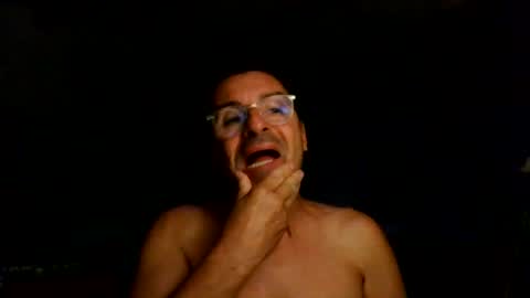 Snapshot of mondess69 chatting on 2, 8, 2026 mondess69 online show from 2, 8, 2026