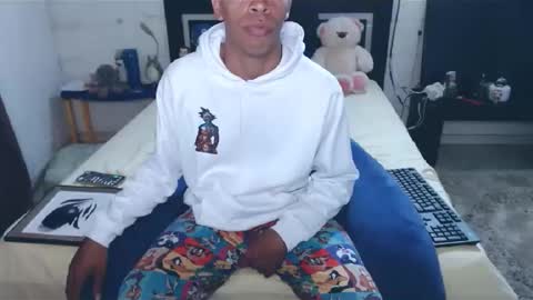 Snapshot of moneybeast chatting on 17, 3, 2026 moneybeast online show from 17, 3, 2026