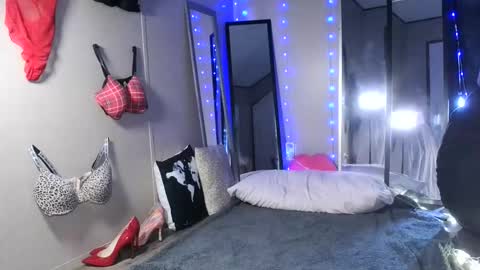 Monica online show from 27, 5, 2026
