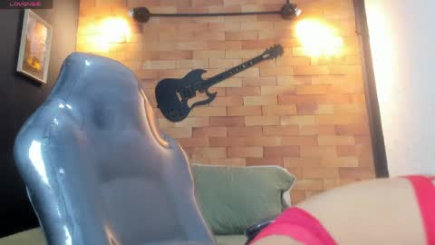 Snapshot of monica_robles_ chatting on 20, 5, 2026 monica_robles_ online show from 20, 5, 2026
