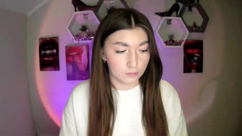 Snapshot of monica_sweets chatting on 15, 9, 2025 sweet girl and shine body online show from 15, 9, 2025