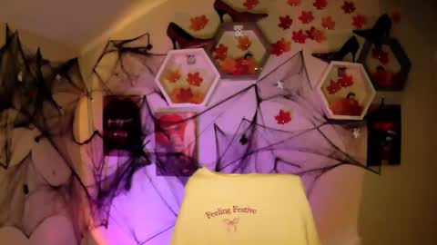 Snapshot of monica_sweets chatting on 2, 10, 2025 sweet girl and shine body online show from 2, 10, 2025