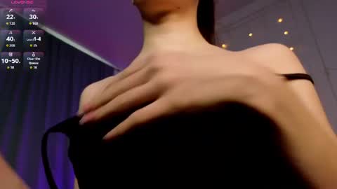Snapshot of monica_venom chatting on 9, 7, 2026 Hi Im Monica online show from 9, 7, 2026