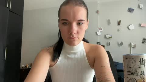 Rose online show from 15, 4, 2026