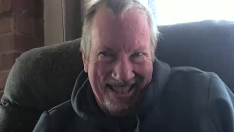 Snapshot of monkeedance chatting on 30, 11, 2025 Monkee Dance online show from 30, 11, 2025