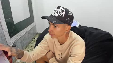 monkeyd_66 online show from 10, 2, 2025