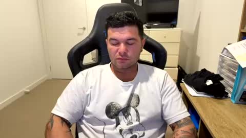 monkeydward1 online show from 20, 6, 2026