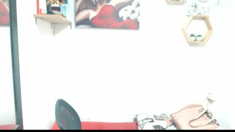 Snapshot of monserrat_diva chatting on 6, 5, 2026 monserrat_diva online show from 6, 5, 2026