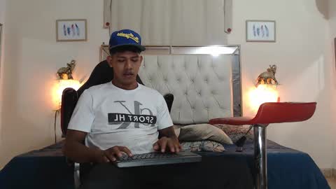 Snapshot of monsoon_the_best chatting on 10, 9, 2025 monsoon_the_best online show from 10, 9, 2025