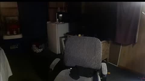 Kingalby817 online show from 10, 2, 2025