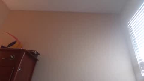 Snapshot of montecillo718 chatting on 19, 5, 2026 montecillo718 online show from 19, 5, 2026