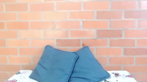Snapshot of montserrat_jay chatting on 2, 5, 2026 Luisa online show from 2, 5, 2026