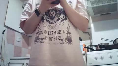 moodiemira online show from 20, 10, 2025