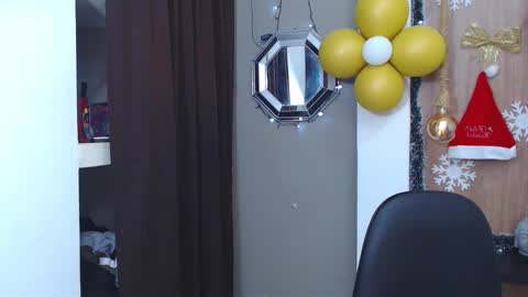 moon_and_fire_ online show from 27, 11, 2025