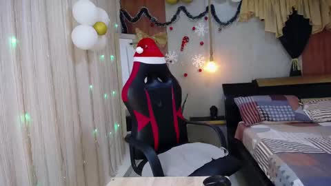 moon_and_fire_ online show from 4, 12, 2025