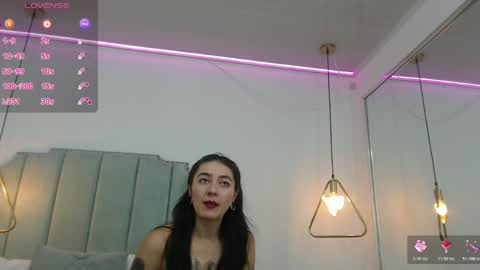 Snapshot of moon_blue95 chatting on 24, 4, 2026 Moon online show from 24, 4, 2026