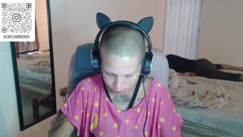 Snapshot of moon_cat85 chatting on 6, 3, 2025 Luna online show from 6, 3, 2025