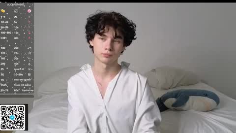 moon_gloww online show from 11, 2, 2026