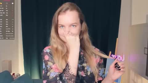 Snapshot of moon_puzzles chatting on 8, 2, 2026 moon_puzzles online show from 8, 2, 2026