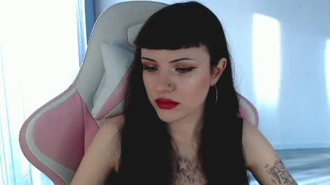  sophie  online show from 20, 4, 2026