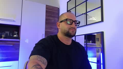 Twitterjoe dominik     online show from 24, 9, 2025