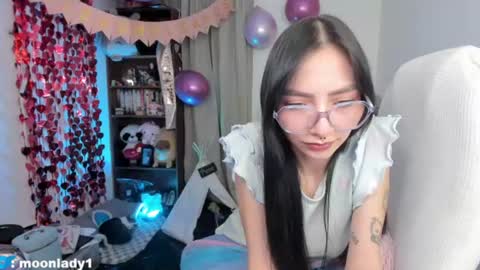 Snapshot of moonlady_ chatting on 21, 6, 2026 MOON online show from 21, 6, 2026