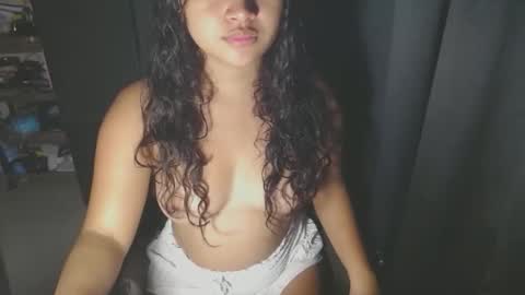 Snapshot of moonlight_xxx chatting on 11, 1, 2026 moon online show from 11, 1, 2026