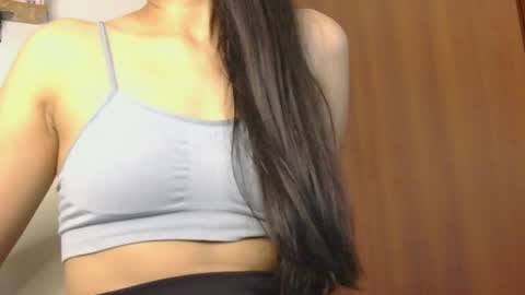 Snapshot of moonlunita_ chatting on 13, 4, 2026 Luna online show from 13, 4, 2026