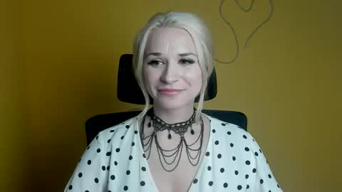 Susanna online show from 13, 4, 2026