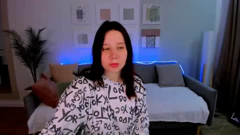 Snapshot of mooonlightsky chatting on 22, 4, 2026 Charli online show from 22, 4, 2026