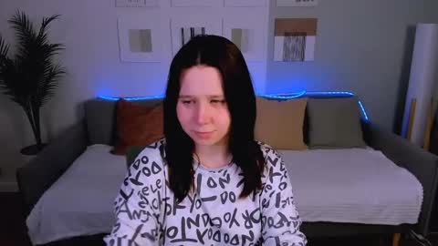 Snapshot of mooonlightsky chatting on 25, 4, 2026 Charli online show from 25, 4, 2026