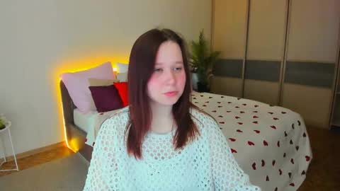Snapshot of mooonlightsky chatting on 19, 5, 2026 Charli online show from 19, 5, 2026