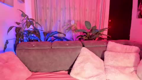 Snapshot of moradaniels chatting on 9, 3, 2025   online show from 9, 3, 2025