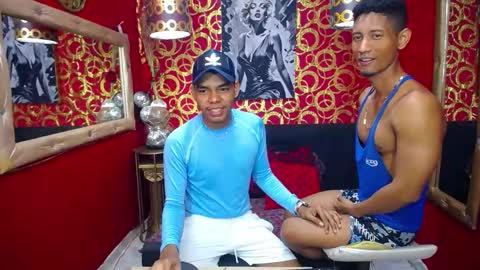 Snapshot of morenoblack23cm chatting on 20, 11, 2025 duohot23 online show from 20, 11, 2025