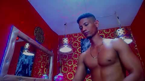 Snapshot of morenoblack23cm chatting on 28, 11, 2025 duohot23 online show from 28, 11, 2025