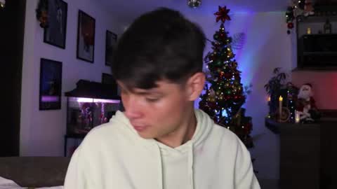 Snapshot of morgan_hiller chatting on 2, 12, 2024 online show from 2, 12, 2024