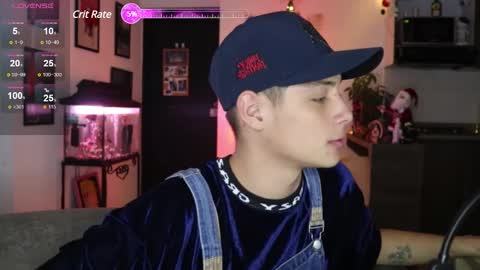 Snapshot of morgan_hiller chatting on 12, 12, 2024 online show from 12, 12, 2024