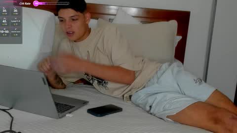 Snapshot of morgan_hiller chatting on 14, 12, 2024 online show from 14, 12, 2024