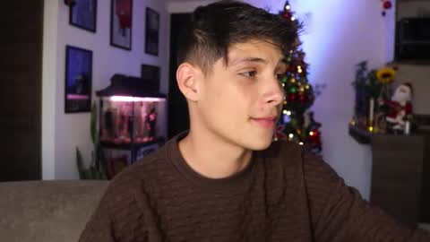 Snapshot of morgan_hiller chatting on 29, 12, 2024 online show from 29, 12, 2024