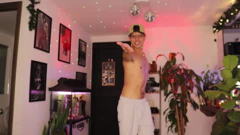 Snapshot of morgan_hiller chatting on 21, 1, 2025 online show from 21, 1, 2025