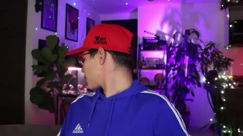 Snapshot of morgan_hiller chatting on 4, 3, 2025 online show from 4, 3, 2025