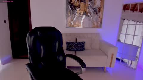 Morgan Hicks online show from 3, 10, 2025