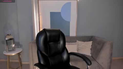 Morgan Hicks online show from 2, 2, 2026