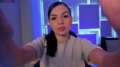 Morgan Hicks online show from 15, 4, 2026