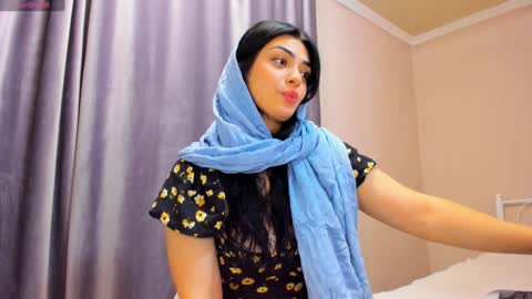 Snapshot of moroccan_diamond_ chatting on 4, 12, 2024 Medina online show from 4, 12, 2024