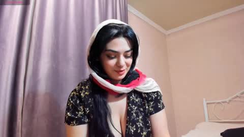 Snapshot of moroccan_diamond_ chatting on 29, 12, 2024 Medina online show from 29, 12, 2024