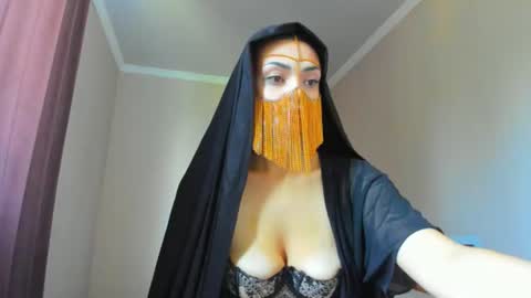 Snapshot of moroccan_diamond_ chatting on 25, 7, 2026 Medina online show from 25, 7, 2026