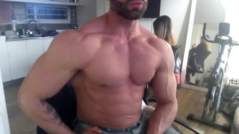 Snapshot of mosh2 chatting on 13, 9, 2025 Kattie Mosh online show from 13, 9, 2025