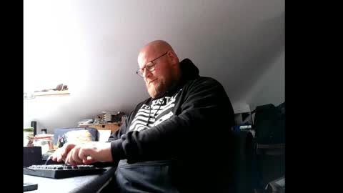 Snapshot of mossler chatting on 11, 5, 2026 Martin online show from 11, 5, 2026