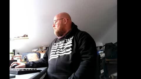 Snapshot of mossler chatting on 11, 5, 2026 Martin online show from 11, 5, 2026